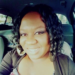 Meet your Posher, Kenyatta